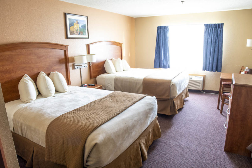 Dakota Magic Hotel Standard 2 Queen Room Beds